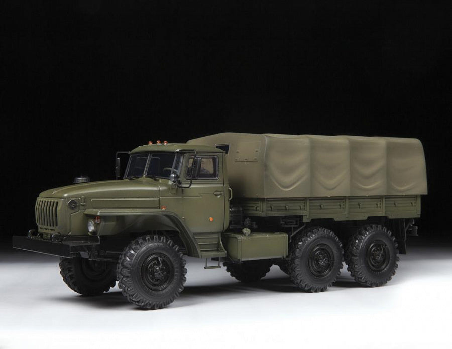 3654 - российский армейский грузовик УРАЛ-4320