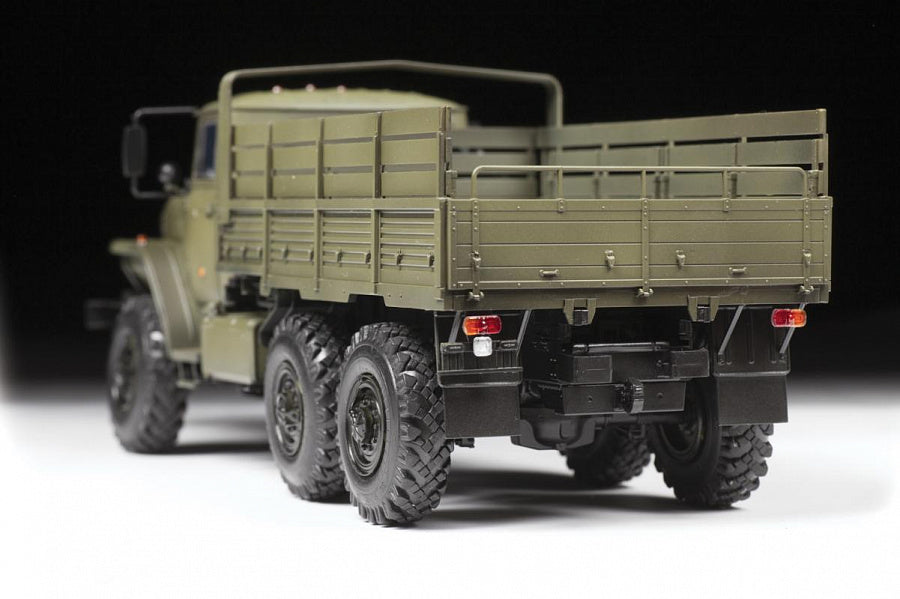 3654 - российский армейский грузовик УРАЛ-4320