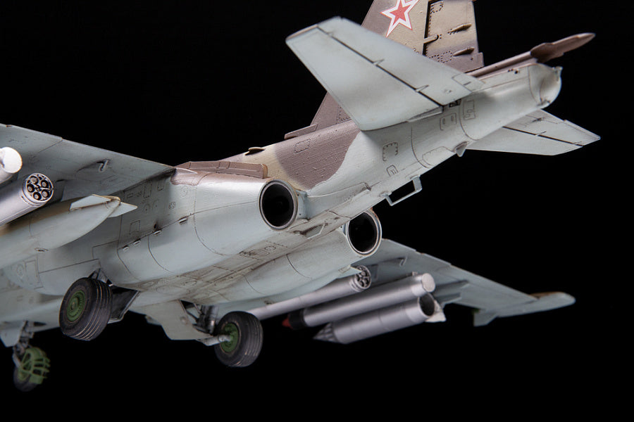 4807 - советский/российский штурмовик Су-25