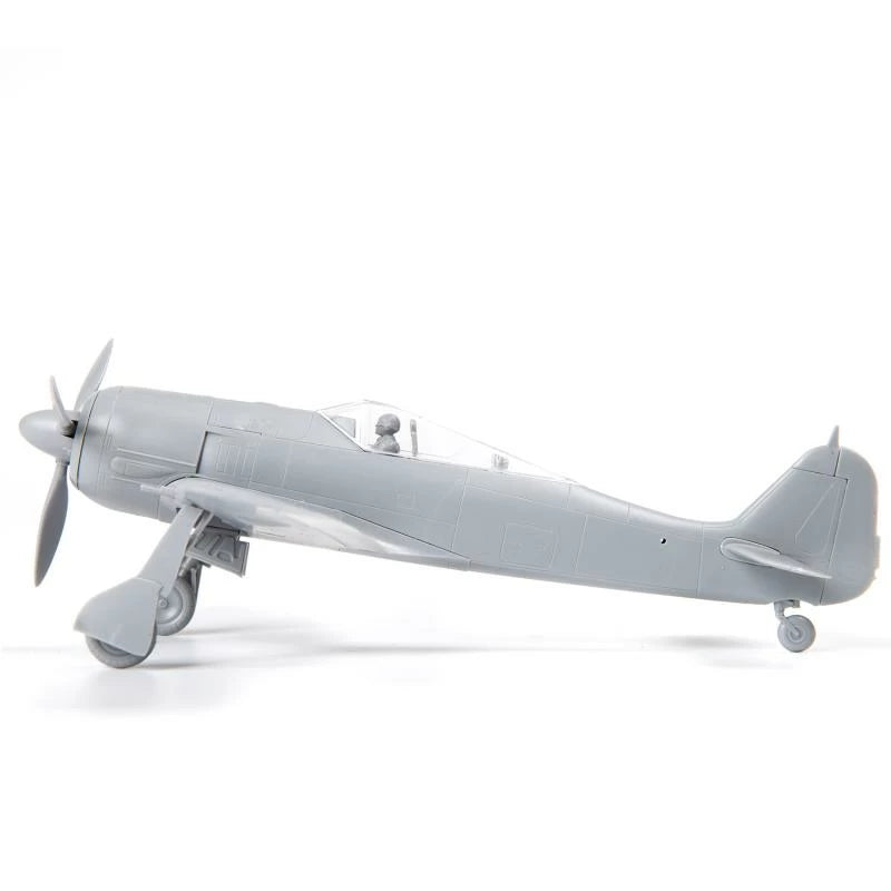7304 - немецкий самолёт Focke-Wulf Fw-190 A4 (Фокке-Вульф 190)