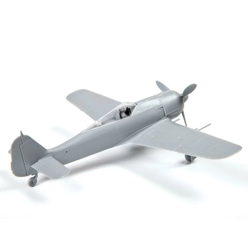 7304 - немецкий самолёт Focke-Wulf Fw-190 A4 (Фокке-Вульф 190)