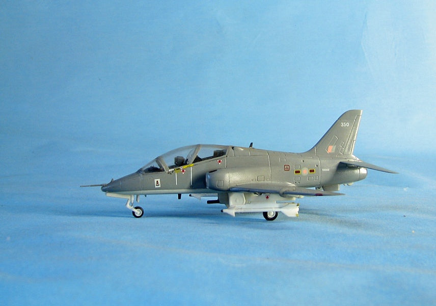 BEK-Hawk-Mk.100-V1- готовая модель самолета Hawk Mk.100 (Italeri)
