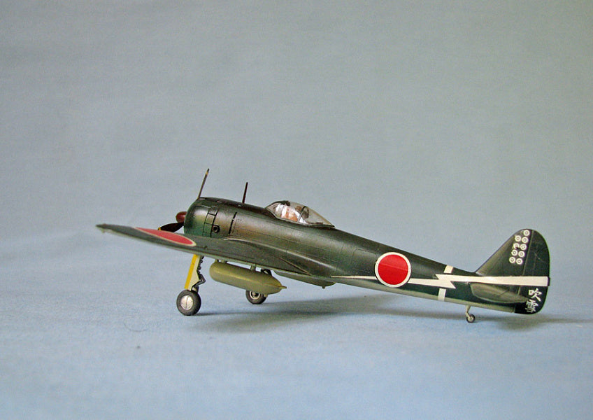 BEK-Ki-43-V1 - готовая модель самолета Nakajima Ki-43 Hayabusa