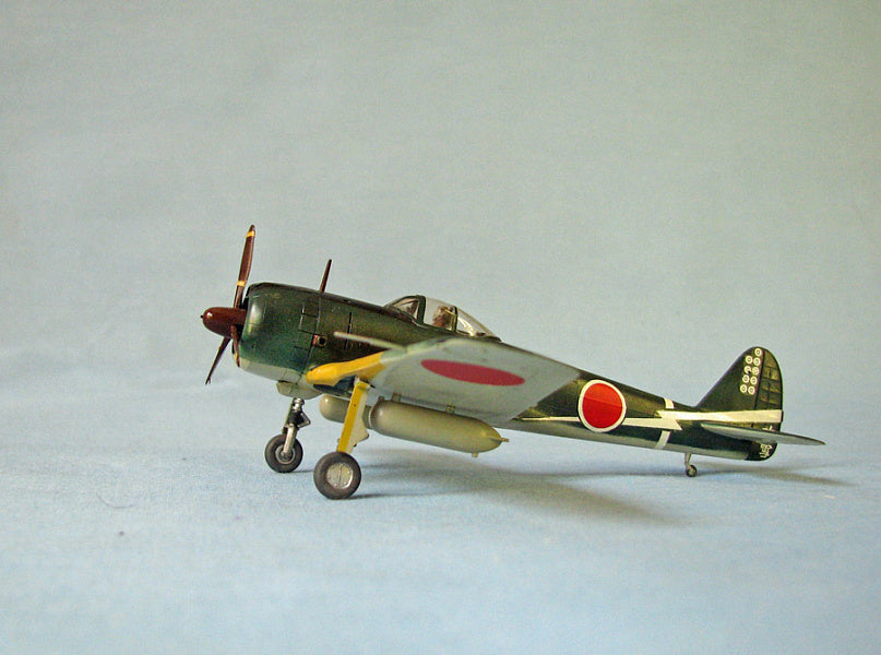BEK-Ki-43-V1 - готовая модель самолета Nakajima Ki-43 Hayabusa