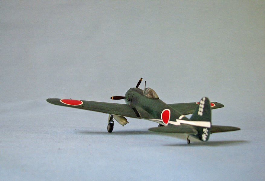 BEK-Ki-43-V1 - готовая модель самолета Nakajima Ki-43 Hayabusa