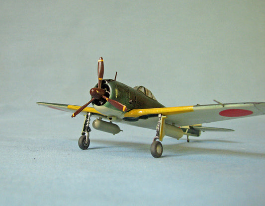 BEK-Ki-43-V1 - готовая модель самолета Nakajima Ki-43 Hayabusa