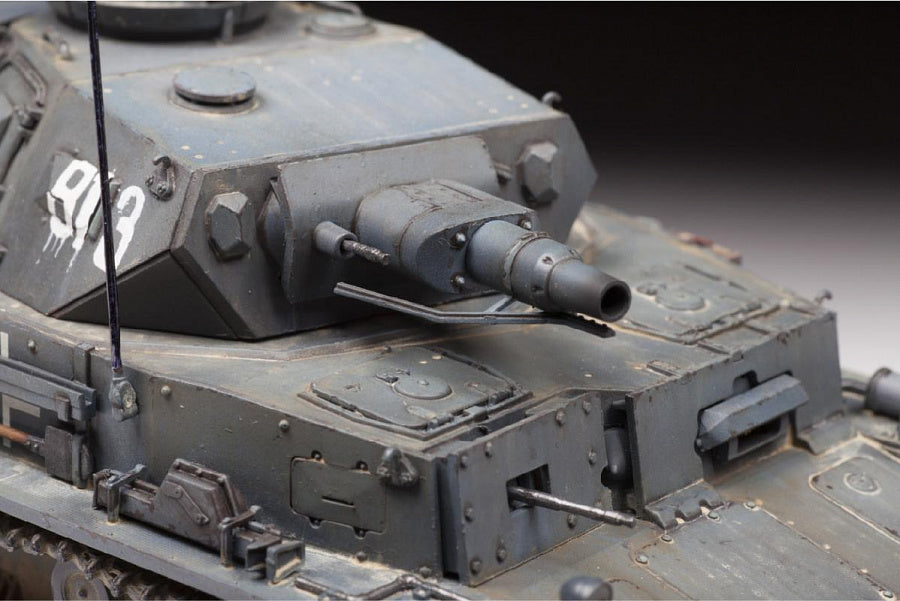 3641 - немецкий танк T-IV (PzKpfw IV, Ausf. E) времен Второй мировой войны
