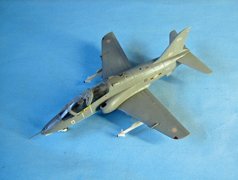 BEK-Hawk-Mk.100-V1- готовая модель самолета Hawk Mk.100 (Italeri)