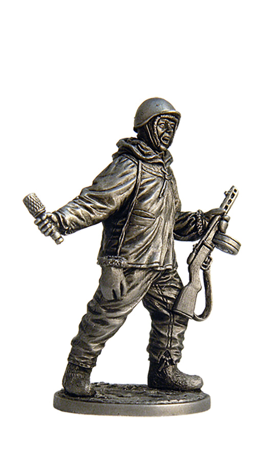 EK-WW2-11 - автоматчик пехоты Красной армии в зимнем камуфляже, 1941-45 гг. СССР