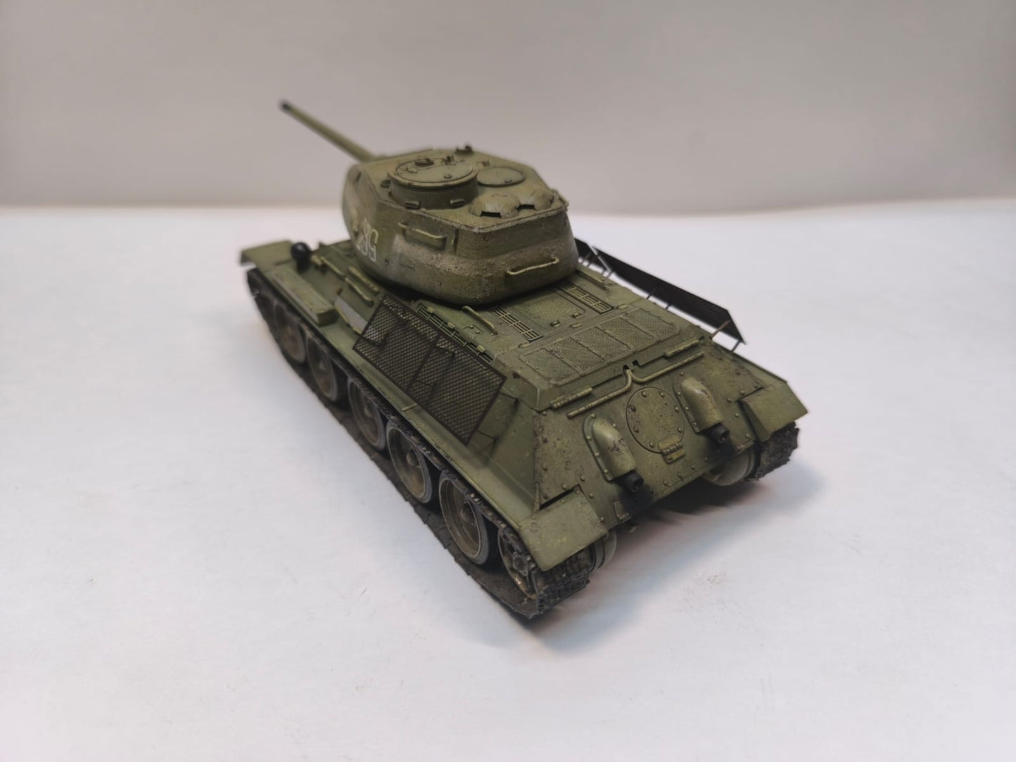 SKN-0010 - собранная модель Т-34/85