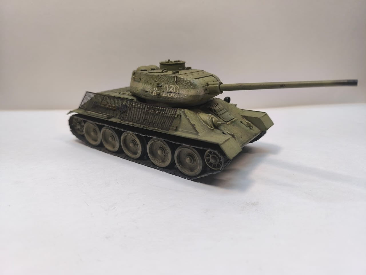 SKN-0010 - собранная модель Т-34/85