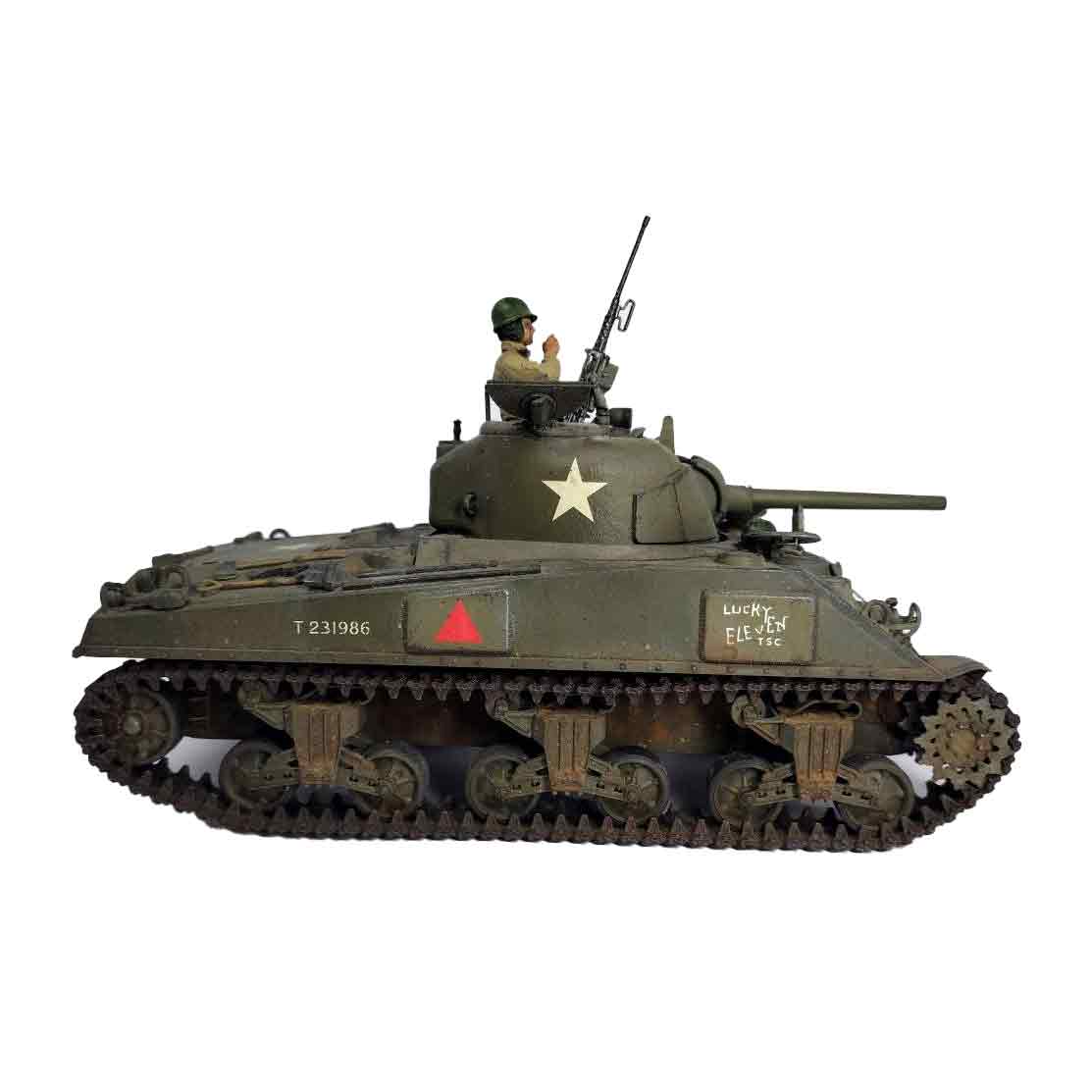 SKN-0015 - собранная модель танка M4 A4 Sherman с экипажем