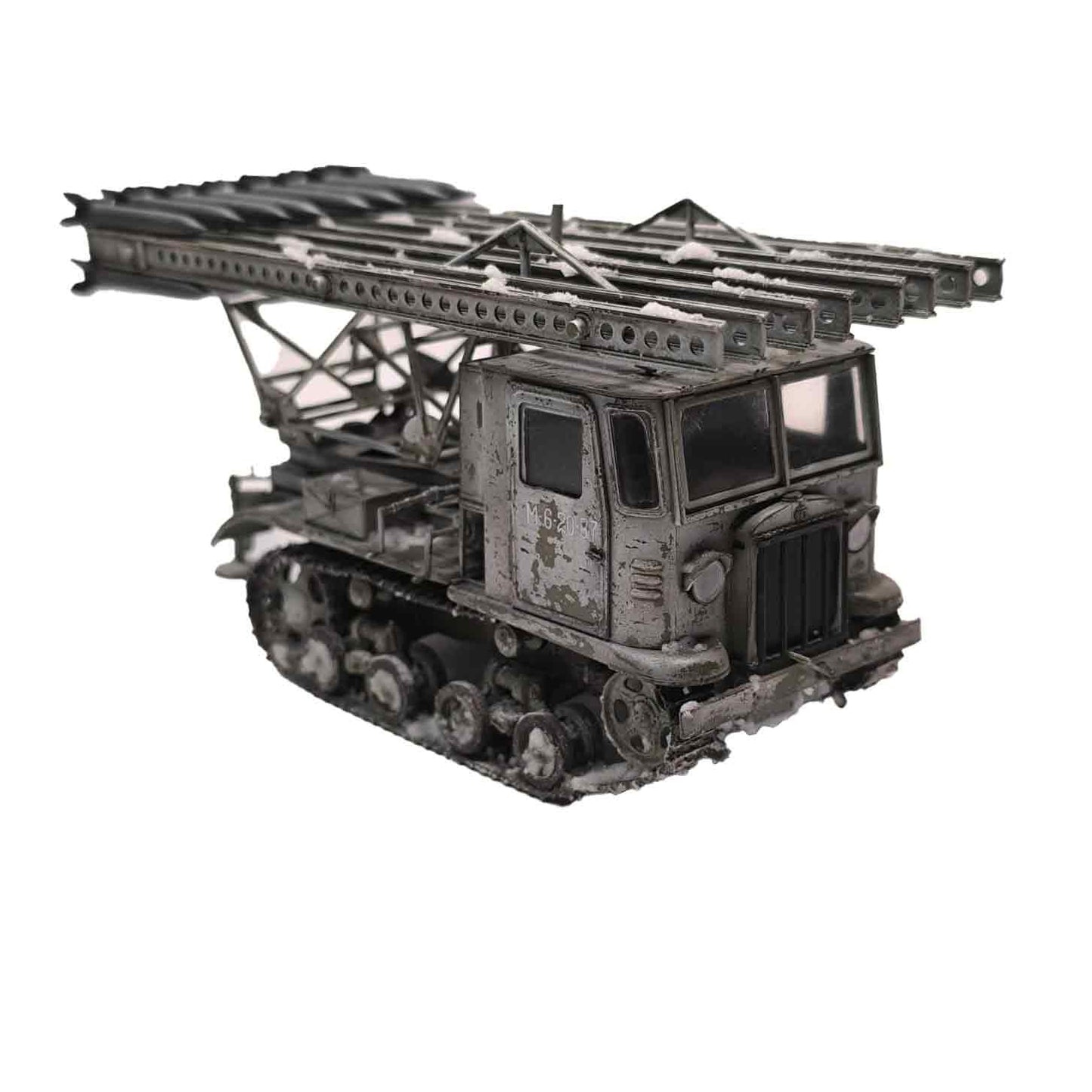 SKN-0019 - собранная модель советского миномета БМ-13 в зимнем камуфляже